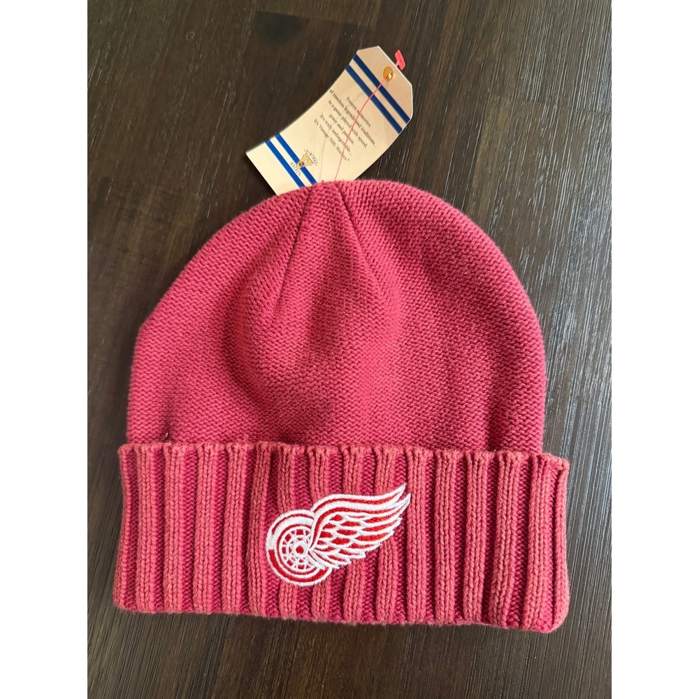 Detroit Red Wings Retro Brand Unisex Faded Red Cuffed Red Knit Beanie Hat- NWT